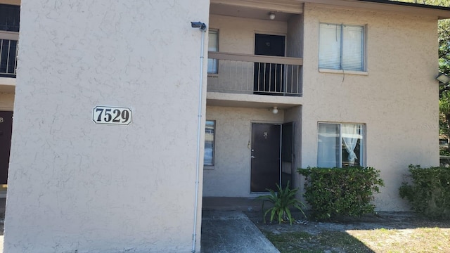7529 Pitch Pine Cir Unit 190, Tampa, FL 33617 - view of building exterior