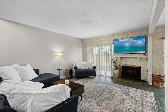 6140 Sun Blvd Unit 7, Saint Petersburg, FL 33715 - living room with a textured ceiling