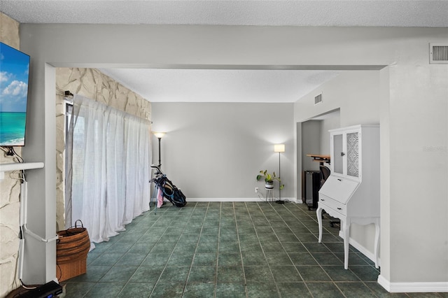 6140 Sun Blvd Unit 7, Saint Petersburg, FL 33715 - view of empty room