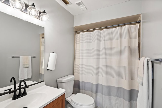 6140 Sun Blvd Unit 7, Saint Petersburg, FL 33715 - full bathroom with vanity and curtained shower