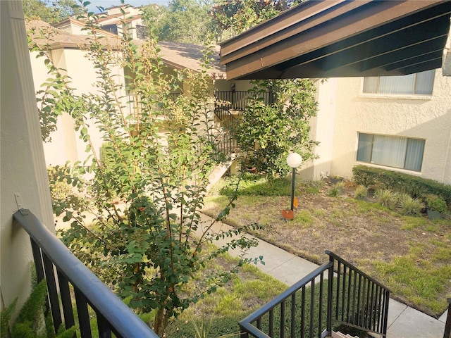 700 Starkey Rd Unit 821, Largo, FL 33771 - view of yard with fence