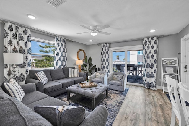 812 Gulf # 3, Indian Rocks Beach, FL 33785 - living room with visible vents, wood finished floors, ceiling fan, and recessed lighting