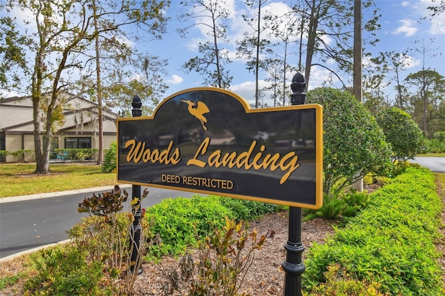 440 Woods Landing Trl, Oldsmar, FL 34677 - view of community sign