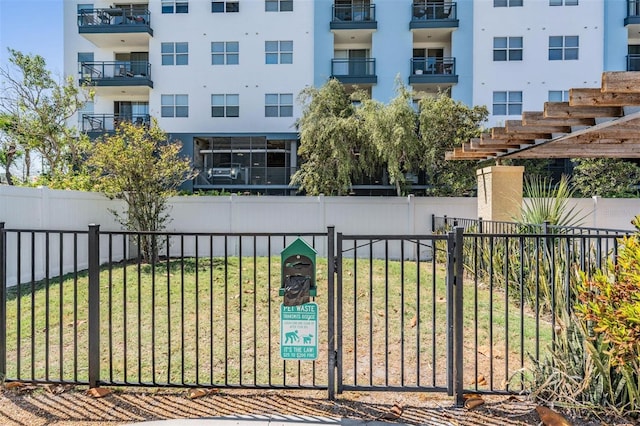 107 S Obrien St Unit 117, Tampa, FL 33609 - exterior space with fence
