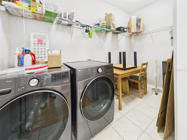 1810 E Palm Ave Unit 6104, Tampa, FL 33605 - laundry room with independent washer and dryer and tile patterned flooring