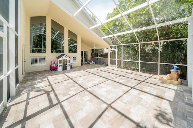 2206 Green Oaks Ln, Tampa, FL 33612 - view of unfurnished sunroom