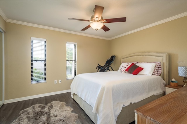 720 Lyndhurst St Unit 1121, Dunedin, FL 34698 - bedroom featuring wood finished floors, crown molding, baseboards, and a ceiling fan