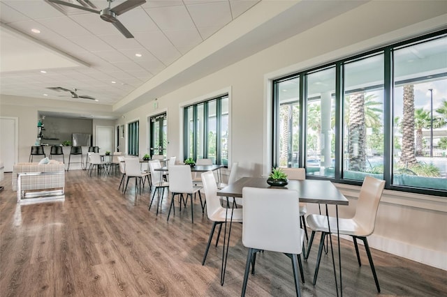 dining room featuring recessed lighting, baseboards, a ceiling fan, and wood finished floors