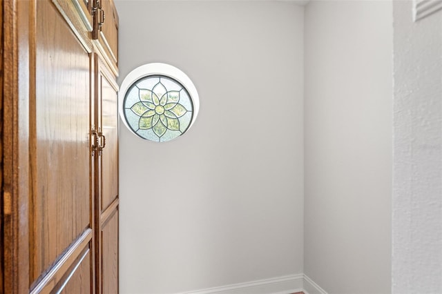 20315 Mid Ct, Lutz, FL 33558 - interior details featuring baseboards