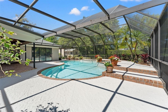 20315 Mid Ct, Lutz, FL 33558 - pool featuring a lanai and a patio
