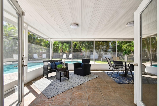 3818 W San Miguel St, Tampa, FL 33629 - sunroom / solarium featuring plenty of natural light and an outdoor hangout area