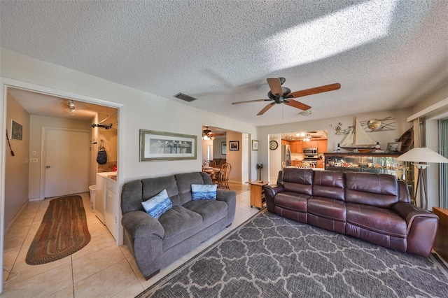 672 Allegheny Dr, Sun City Center, FL 33573 - photo 16