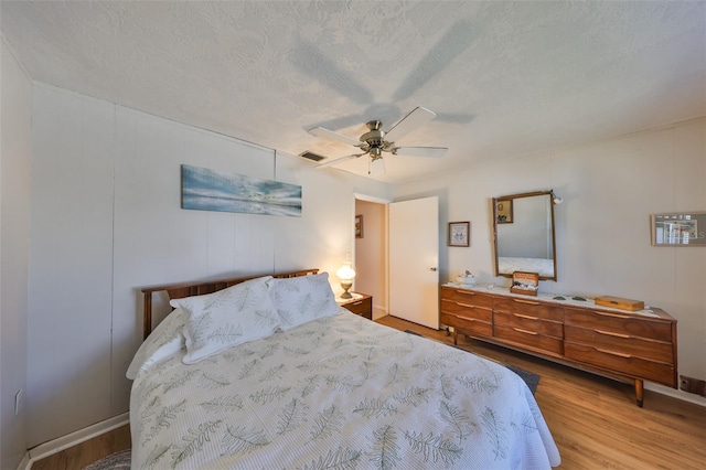 672 Allegheny Dr, Sun City Center, FL 33573 - photo 24