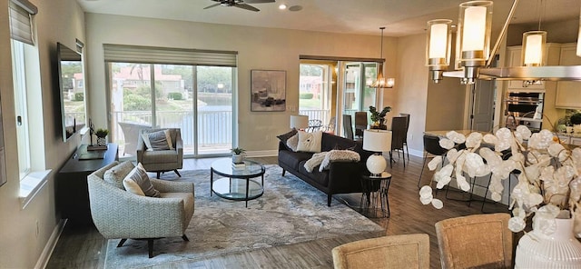 16 Franklin Ct S Unit A, Saint Petersburg, FL 33711 - living area with wood finished floors and baseboards