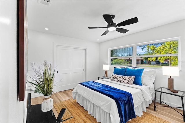 6531 2nd Ave N, Saint Petersburg, FL 33710 - bedroom with visible vents, ceiling fan, recessed lighting, and wood finished floors