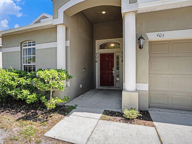 405 Laguna Mill Dr, Ruskin, FL 33570 - property entrance featuring stucco siding