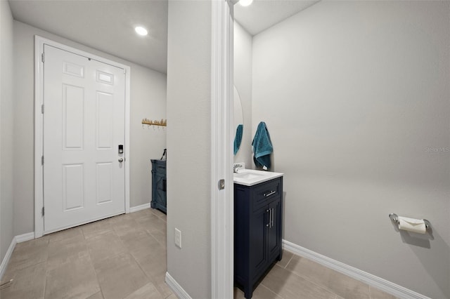 2760 Scarlet Bay Pl, Brandon, FL 33510 - bathroom with vanity and baseboards