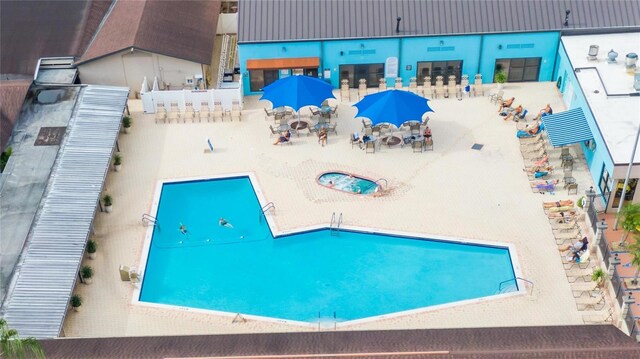 2007 E View Dr, Sun City Center, FL 33573 - view of pool