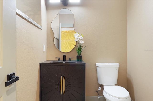 1320 Coral Way S, Saint Petersburg, FL 33705 - half bath featuring toilet and vanity