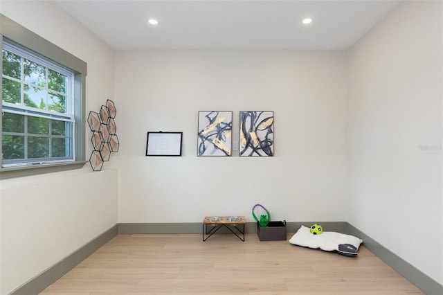 1320 Coral Way S, Saint Petersburg, FL 33705 - unfurnished room featuring wood finished floors and recessed lighting