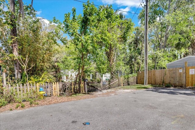 57 Hamilton Heath Dr, Tampa, FL 33604 - photo 22