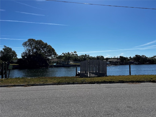4005 S Sunrise Dr S, Saint Petersburg, FL 33705 - photo 1