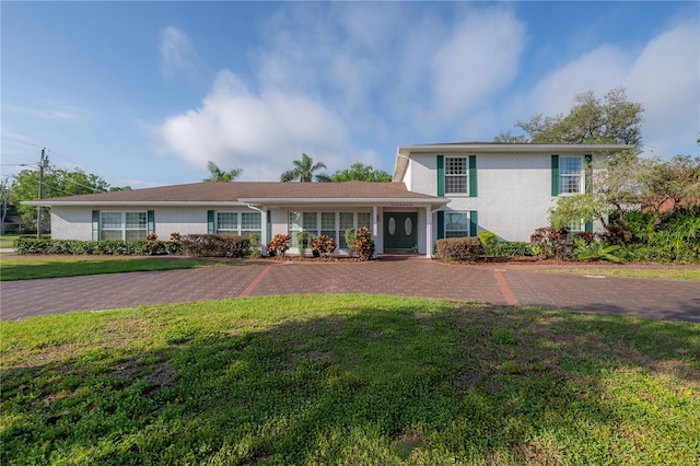 7922 Spring Valley Dr, Tampa, FL 33615 - photo 1