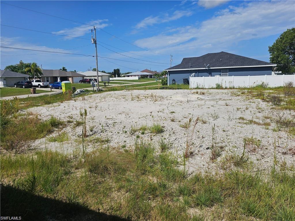 2713 NW 5th Ter, Cape Coral, FL 33993