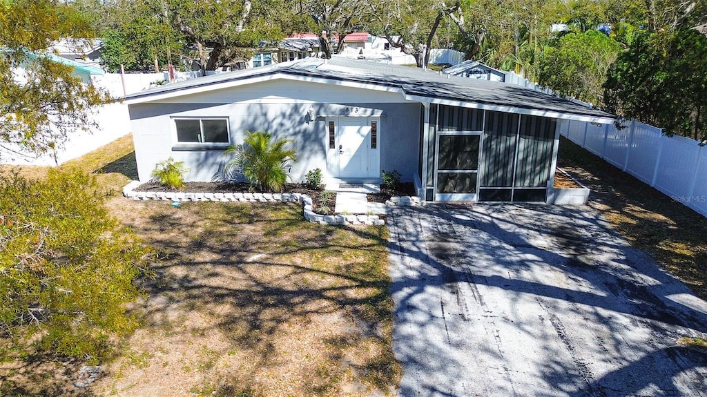 813 Helena Dr, Largo, FL 33770 - photo 1
