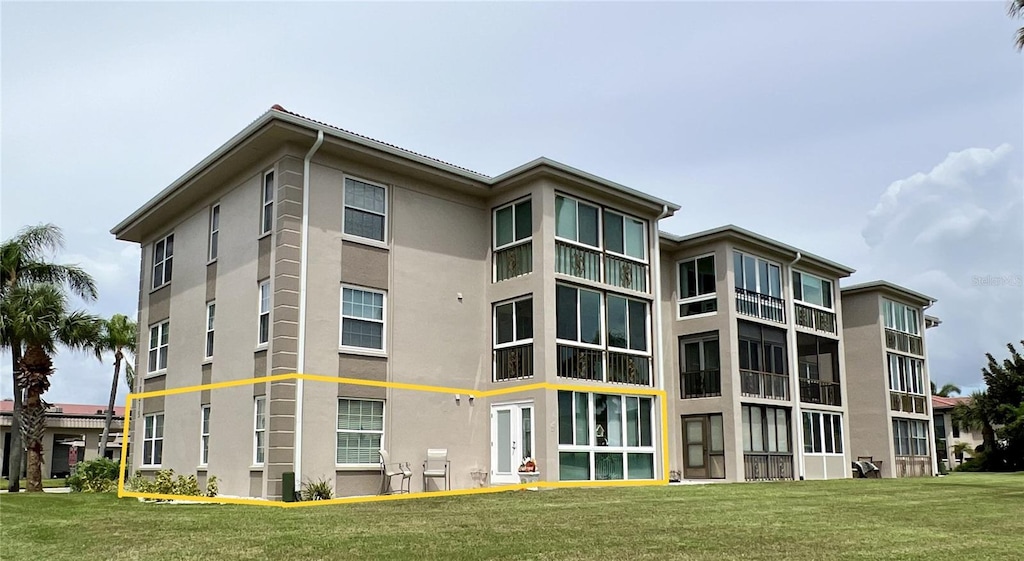 10215 Regal Dr Unit 19, Largo, FL 33774 - view of building exterior