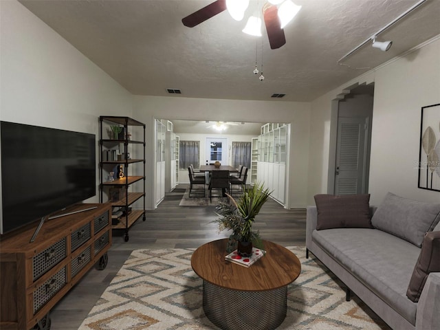 6166 9th Ave N, Saint Petersburg, FL 33710 - photo 4