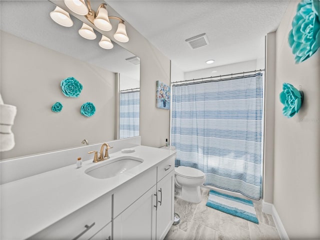 12808 Boggy Creek Dr, Riverview, FL 33579 - bathroom featuring toilet, vanity, a shower with curtain, a textured ceiling, and visible vents
