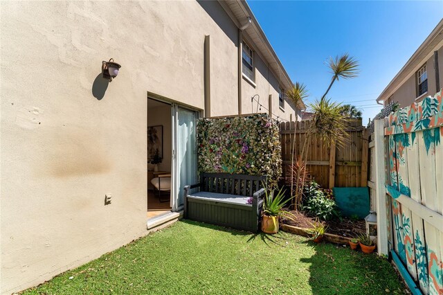 408 S Arrawana Ave Unit B4, Tampa, FL 33609 - view of yard featuring fence