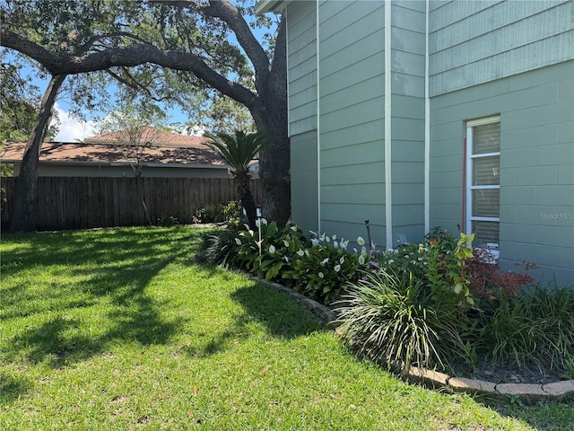 3316 S Shamrock Rd, Tampa, FL 33629 - view of yard