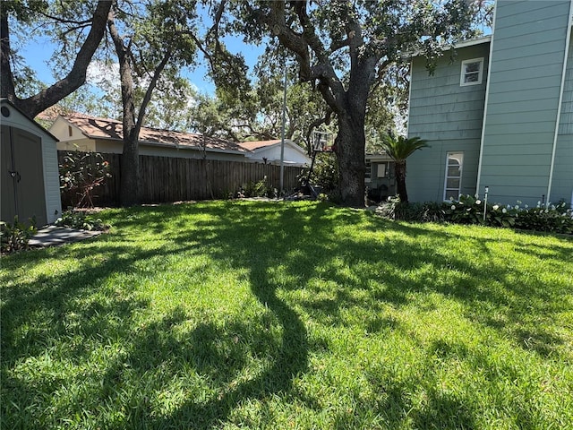 3316 S Shamrock Rd, Tampa, FL 33629 - view of yard with a storage shed and an outbuilding