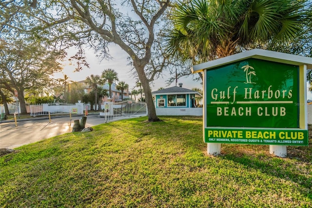 4559 Mitcher Rd, New Port Richey, FL 34652 - exterior view of a gate