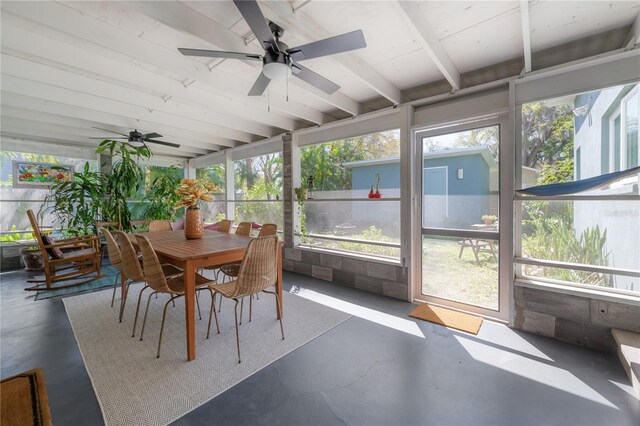 604 W Hilda St, Tampa, FL 33603 - sunroom featuring ceiling fan and outdoor dining area
