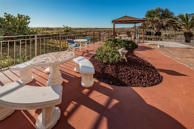 13000 Gulf Blvd Unit 109, Madeira Beach, FL 33708 - view of patio