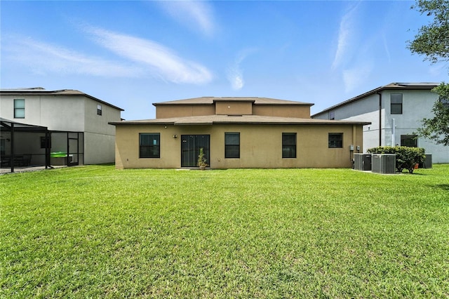 14050 Arbor Pines Dr, Riverview, FL 33579 - back of property featuring a yard and stucco siding