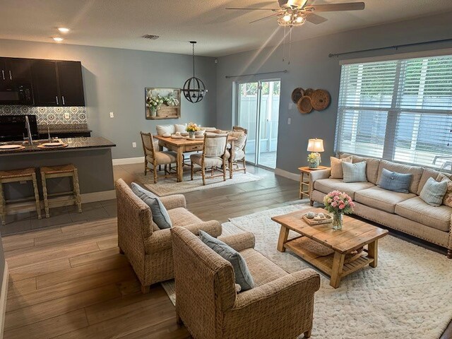 626 Diamond Ridge Rd, Seffner, FL 33584 - photo 10