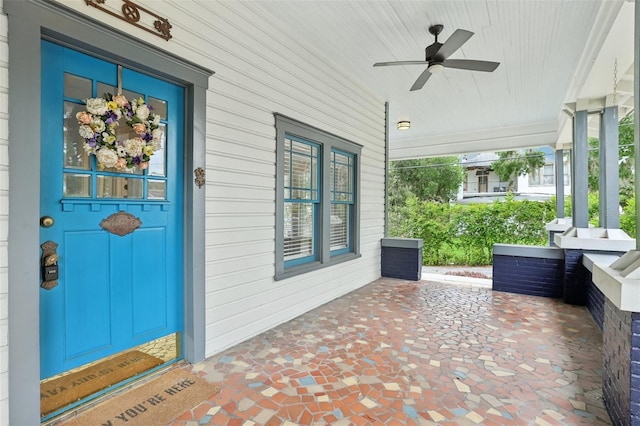 515 Frank Lloyd Wright Way, Lakeland, FL 33803 - porch with a ceiling fan