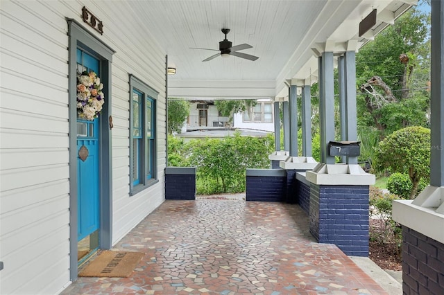 515 Frank Lloyd Wright Way, Lakeland, FL 33803 - covered porch with a ceiling fan