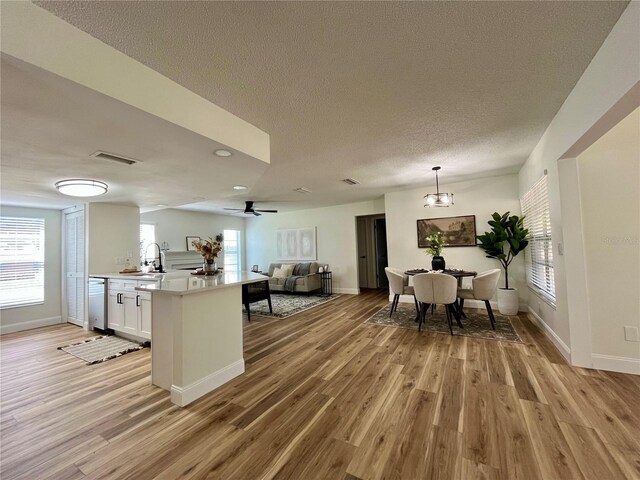 10408 N 50th St Unit 1/2, Tampa, FL 33617 - photo 4