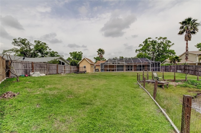 view of yard featuring a fenced backyard