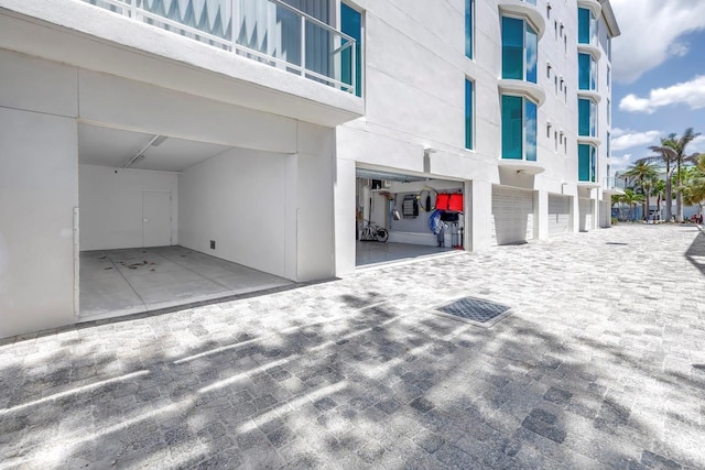 19816 Gulf Blvd Unit 201, Indian Shores, FL 33785 - view of home's community featuring a garage