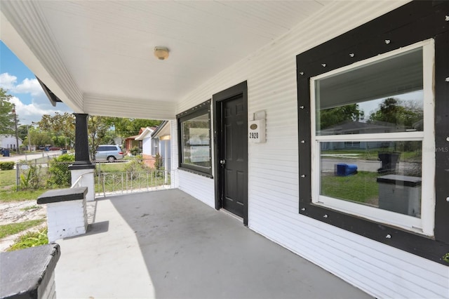2920 E 20th Ave, Tampa, FL 33605 - view of patio / terrace featuring a porch