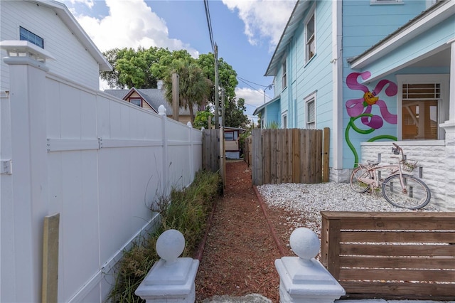 548 3rd St N, Saint Petersburg, FL 33701 - view of yard featuring fence