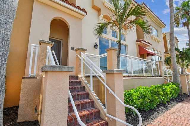 525 Mandalay Ave Unit 33, Clearwater Beach, FL 33767 - photo 1