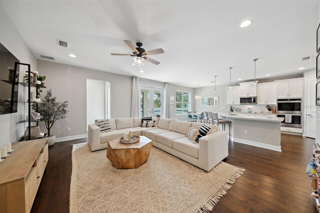 2904 W Averill Ave, Tampa, FL 33611 - photo 8