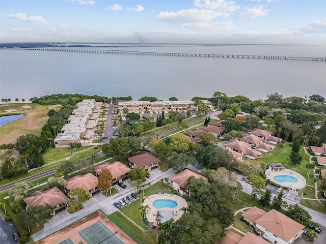bird's eye view with a water view
